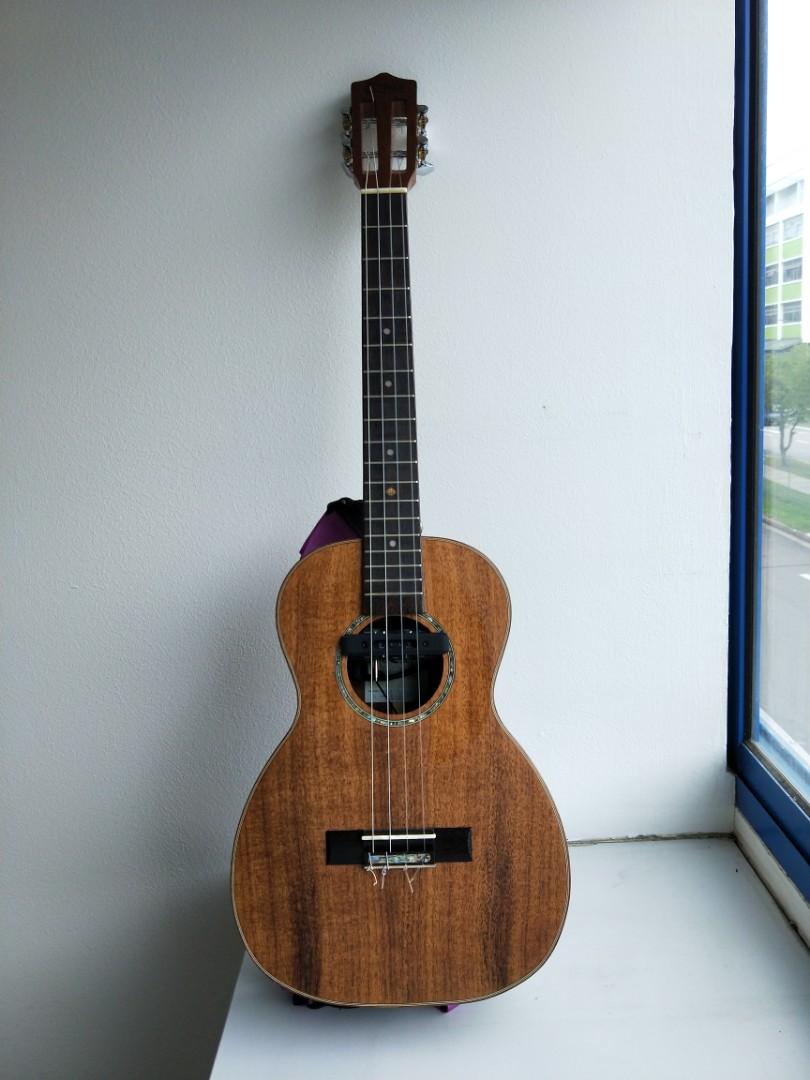 Leho baritone shop ukulele