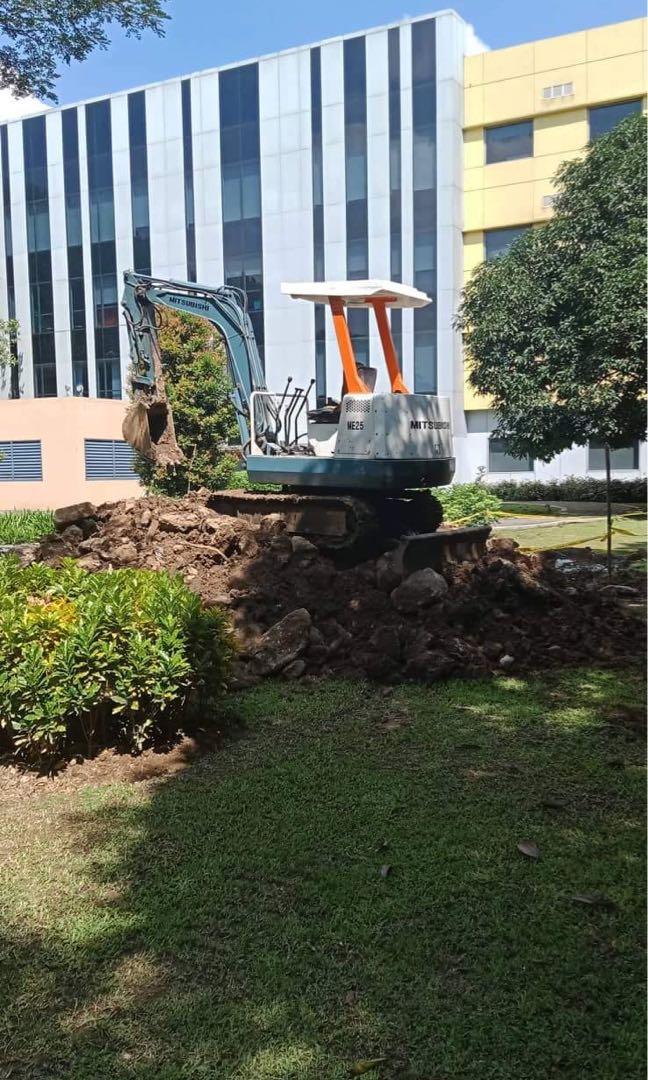 Mini Backhoe Rental COMPLETE with Breaker Dozer Operator and Diesel