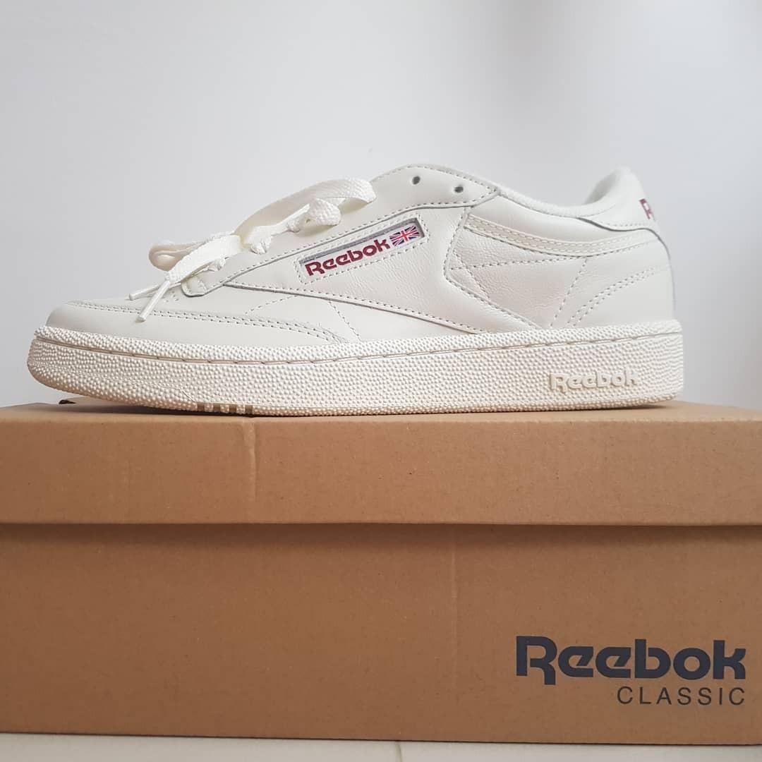 Reebok club c 85 chalk paperwhite maroon Women s Fashion