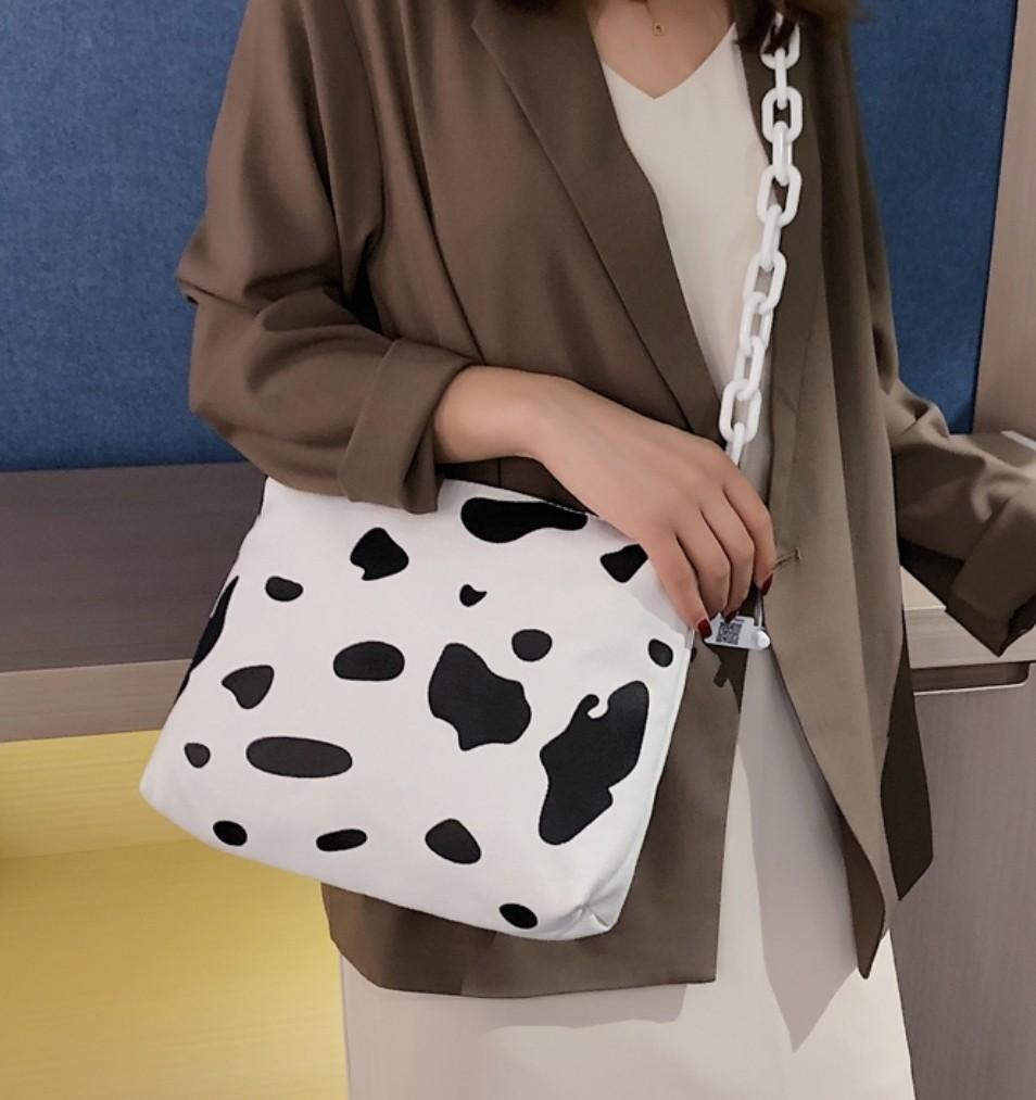 new chic vintage bags