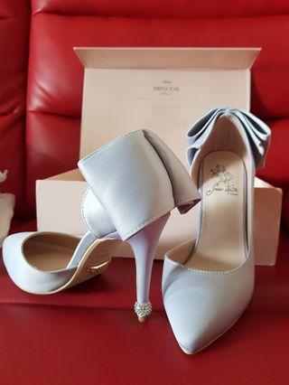 Grace gift disney heels clearance
