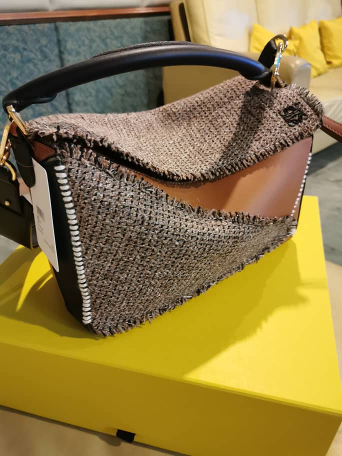 Loewe tweed bag 2025