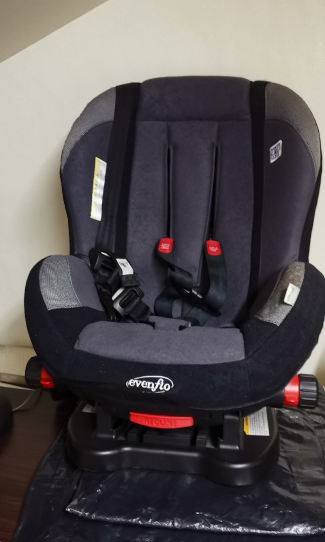 Evenflo Convertible Car Seat, Babies & Kids, Going Out, Car Seats on