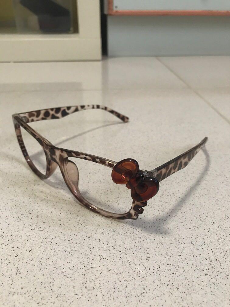 Hello Kitty Leopard Print glasses frame (no lens), Women's Fashion ...