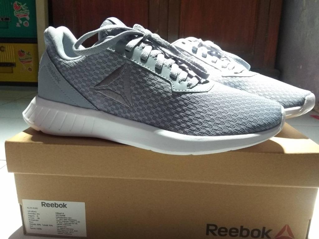 Harga sepatu running sales reebok
