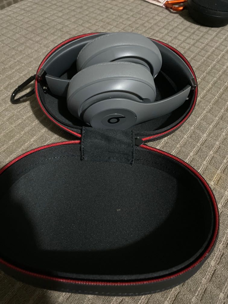 Legit Beats Studio3 Wireless, Audio, Headphones & Headsets on Carousell