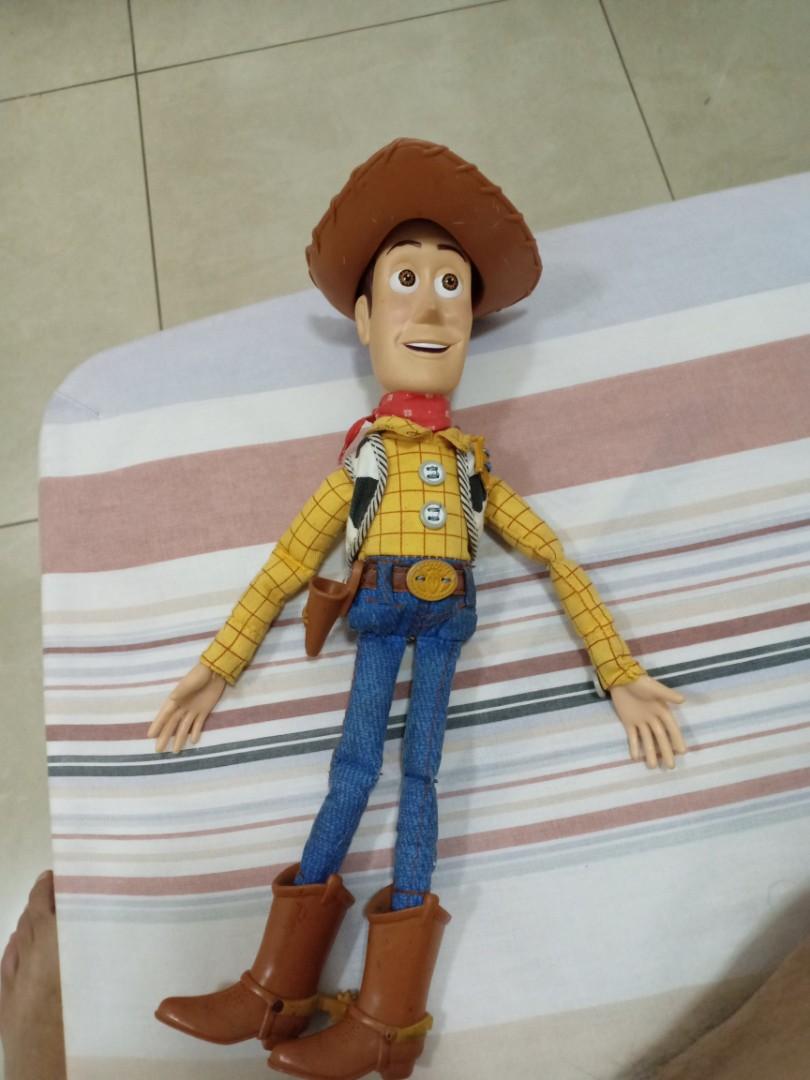 Sell very rare vintage woody doll toy story hasbro 2001, Toys