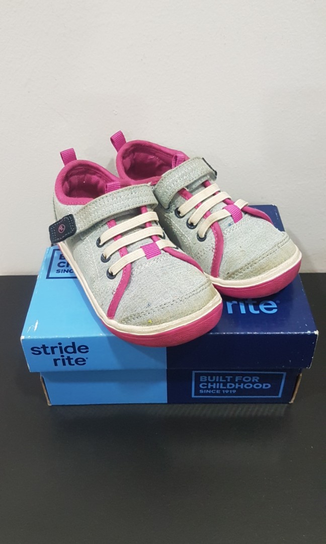 Stride rite store dakota sneaker
