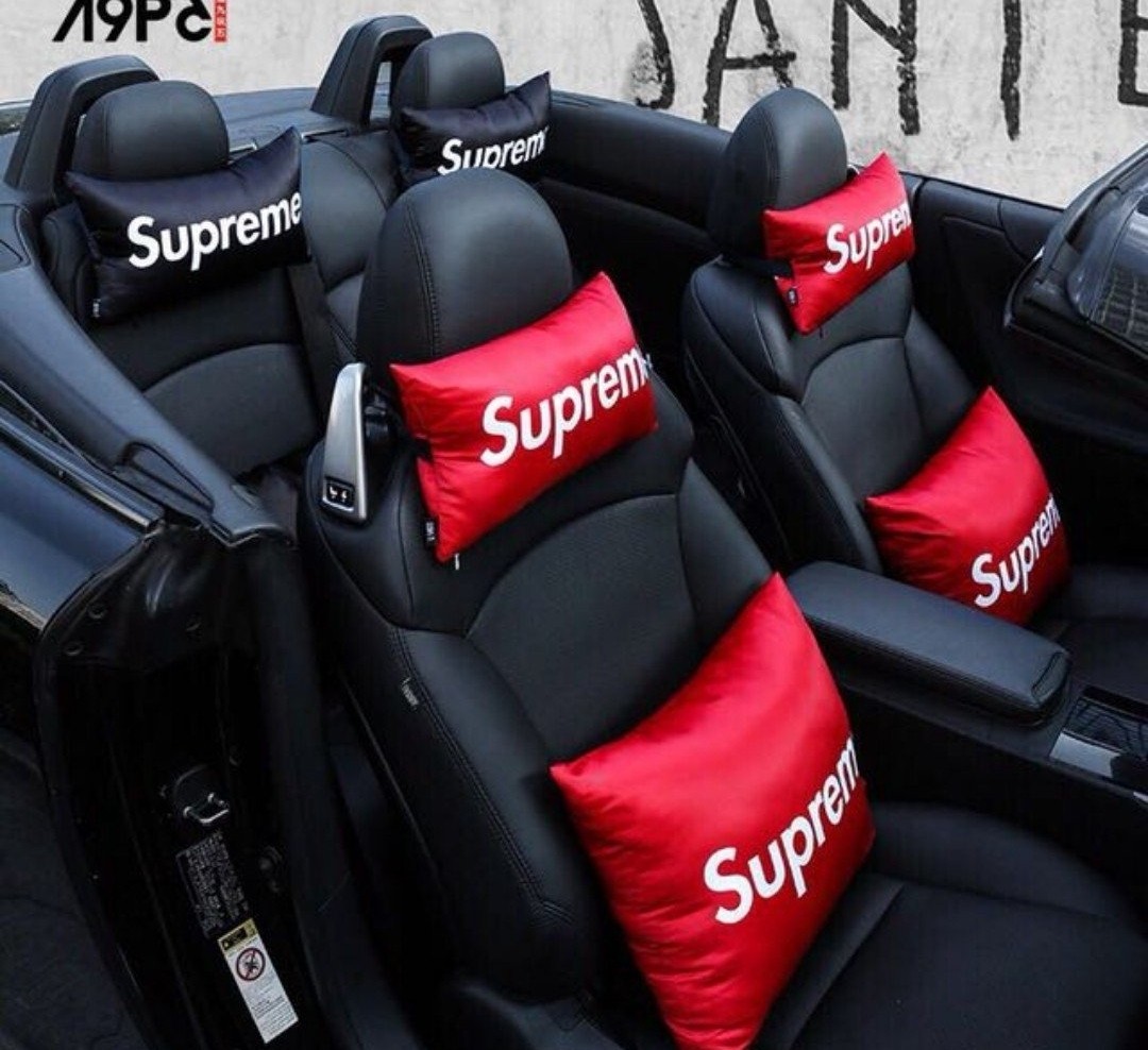 Supreme 2025 neck pillow