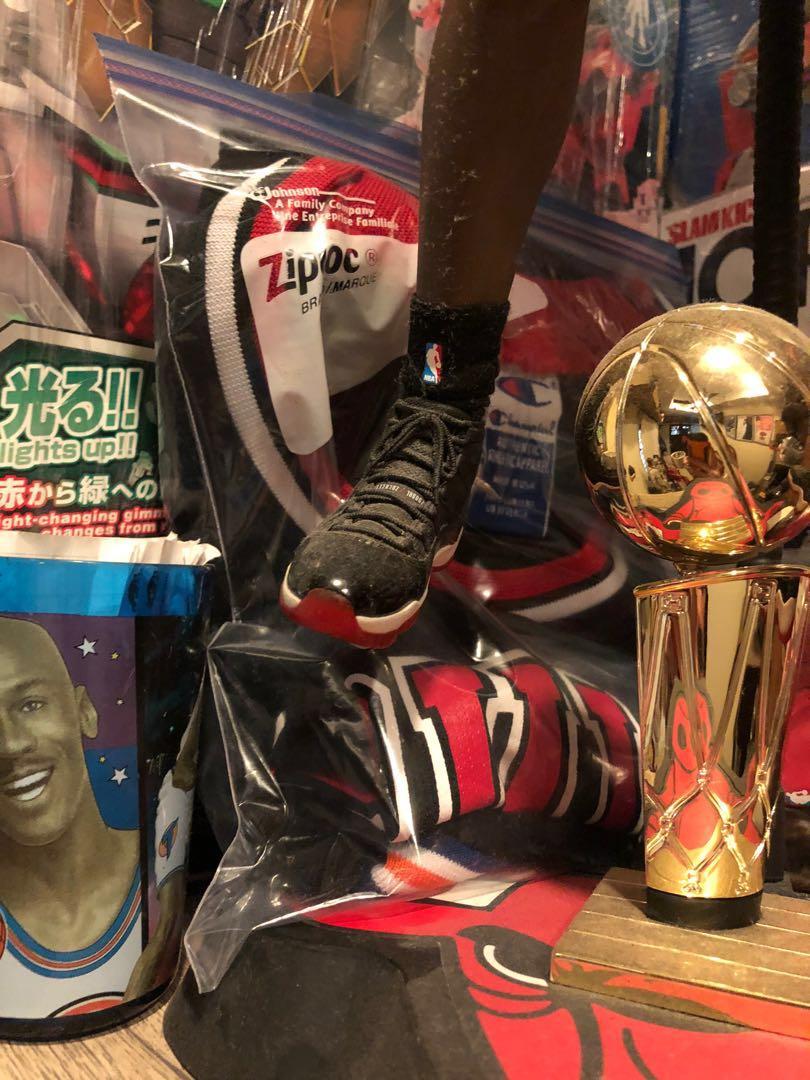 vintage champion jordan (Category: Activewear) located in Binan City. Submitted by booging (Listing ID 262110883, Image 1). Description: used but with tshirt underneath no issues orig champion jersey size 48 (large) made in usa.