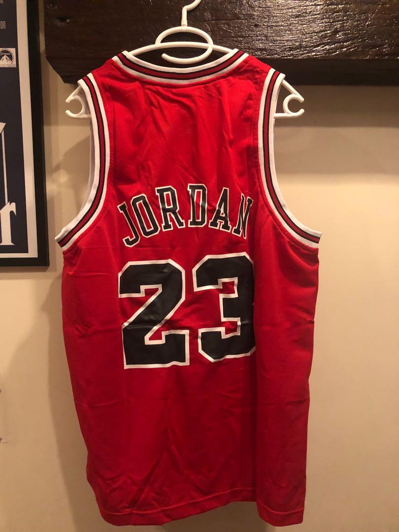 vintage champion jordan jersey (Category: Activewear) located in Bayog. Submitted by booging (Listing ID 262233220, Image 3). Description: 7000 preserved no issues rare gold logo made in usa size 48.