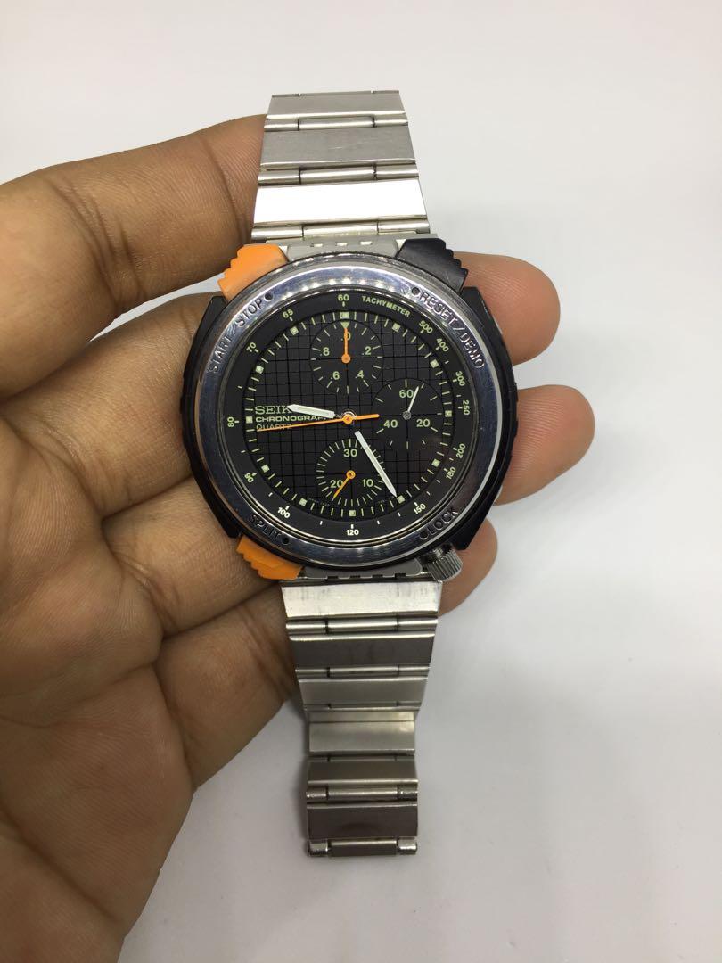 Vintage rare seiko quartz 7A28-7050 guigaro speedmaster chronograph, Men's  Fashion, Watches & Accessories, Watches on Carousell