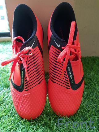 nike futsal shoes sale