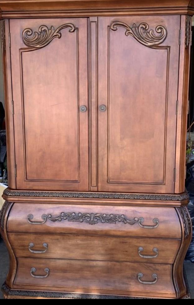 Ashley Furniture 2pc Armoire Furniture On Carousell