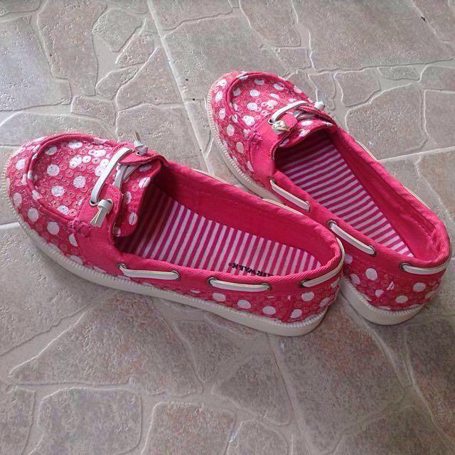 Deck new arrivals shoes girl