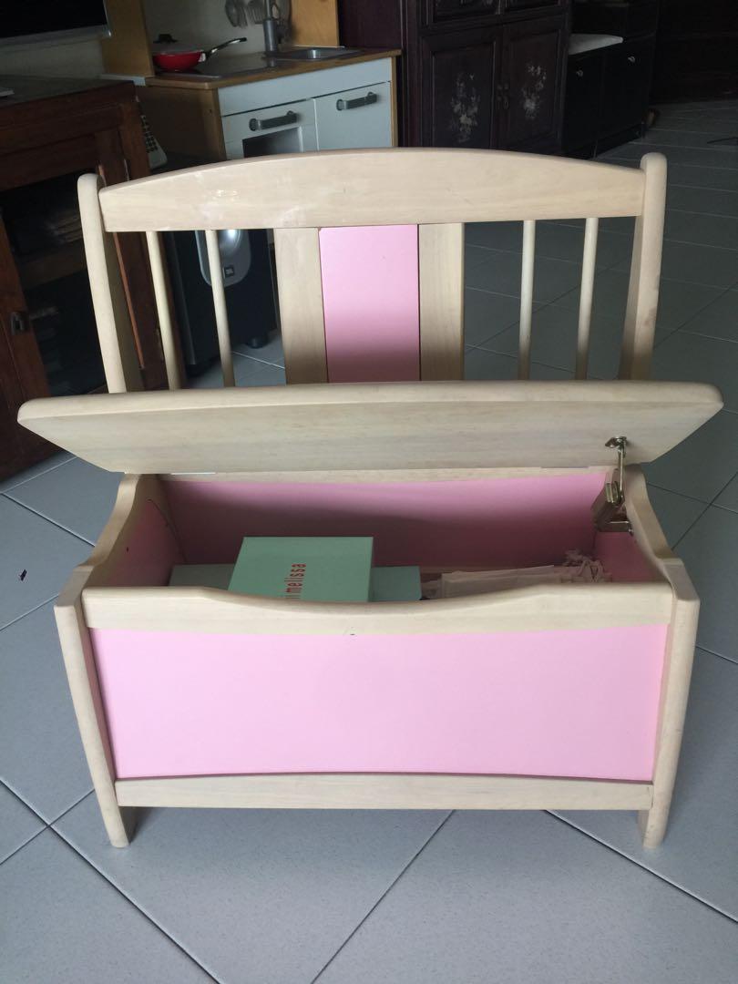 Solid wood storage bench for kids., Babies & Kids, Baby Nursery & Kids