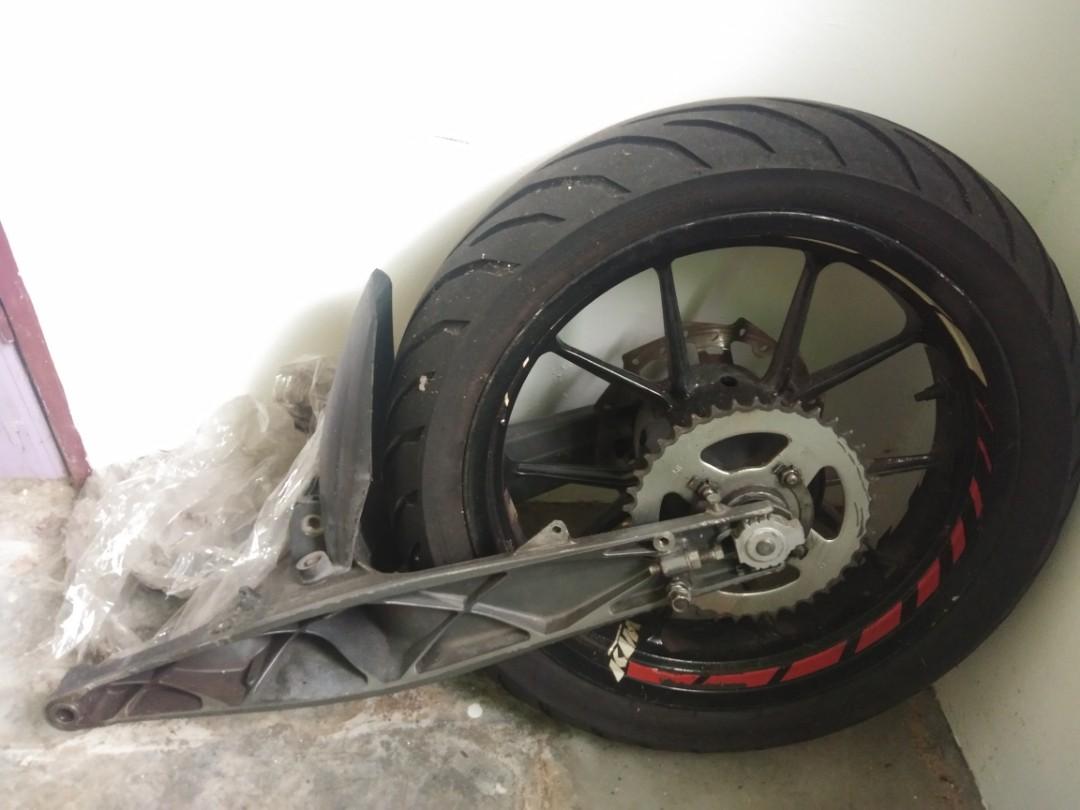 Ktm duke 200 swingarm clearance price