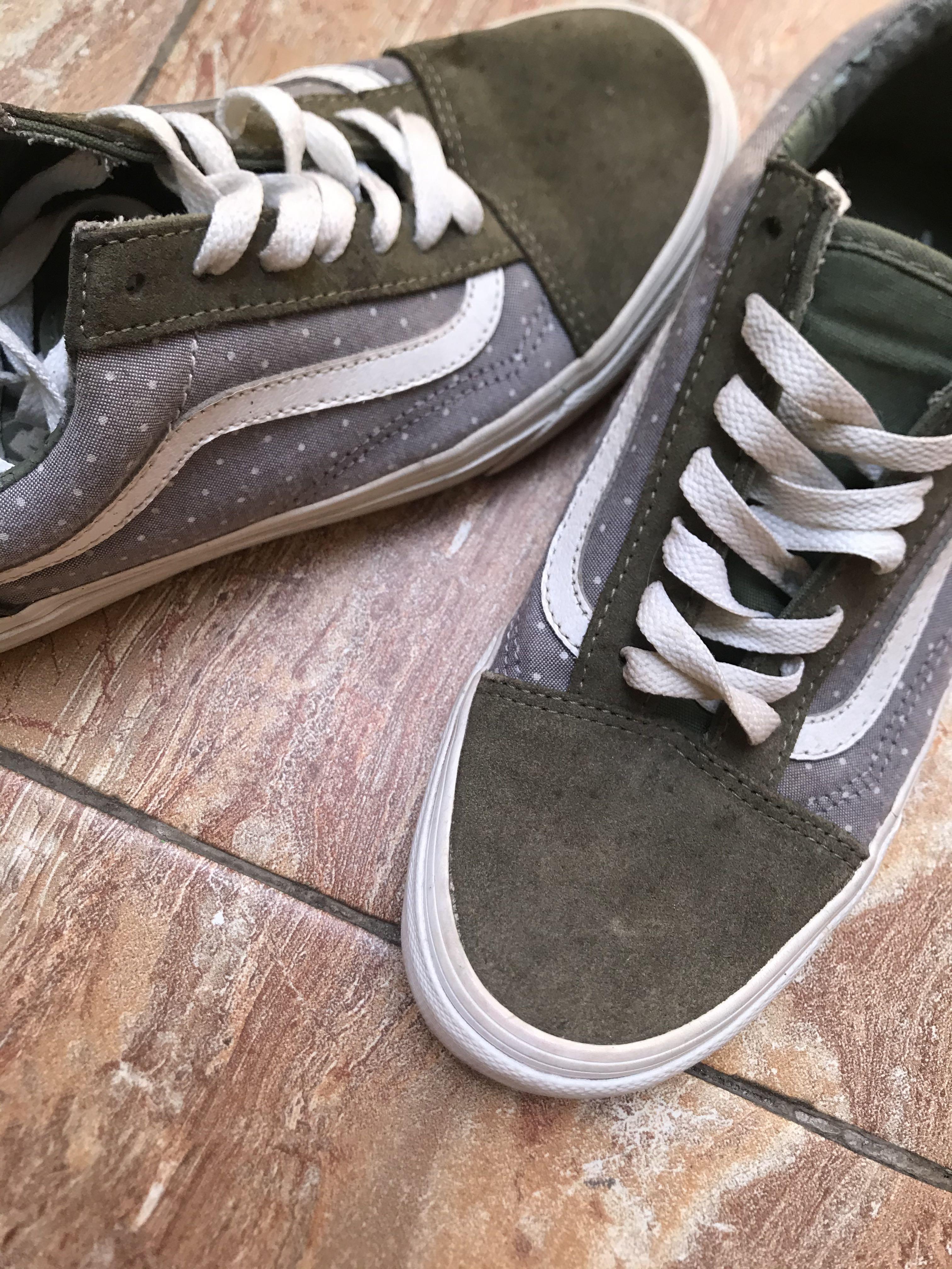 vans chambray dots