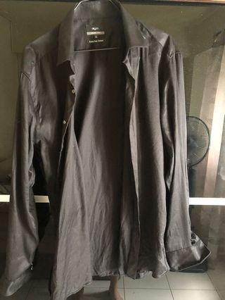 Selling G200 used smart fit shirt