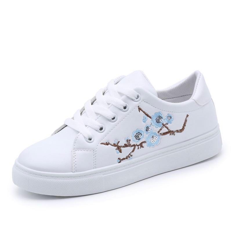 White embroidered top sneakers