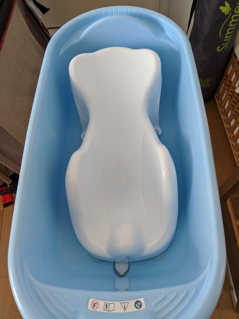 Baby Bath Tub with newborn insert & stand, Babies & Kids, Infant ...