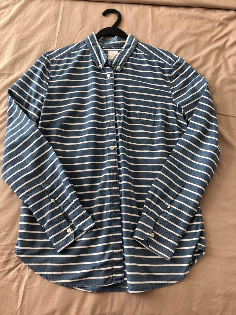 gap shrunken boyfriend shirt
