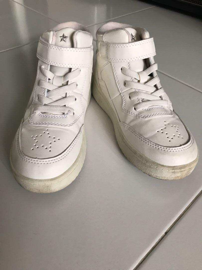 h & m white shoes