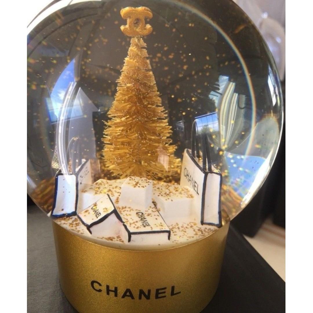 Instock! CHANEL Gold Christmas Theme Glass Snow Globe *VIP GIFT* X'Mas Tree  Gifts (Gold Base) + FREE Courier Delivery