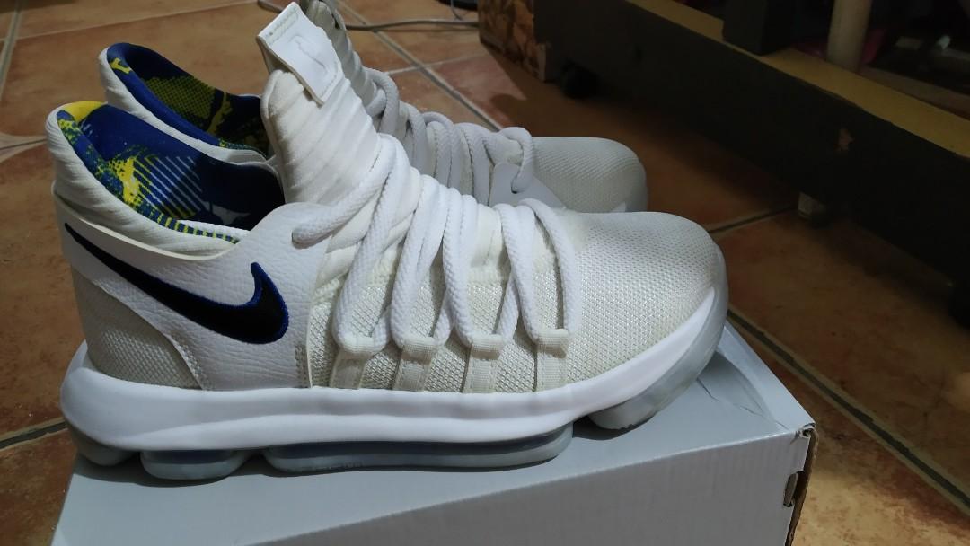 KD 10 shoes white/blue, Men's Fashion, Footwear, Sneakers on Carousell