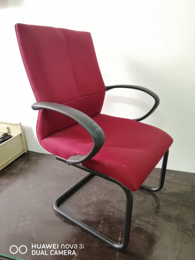Kerusi pejabat online second hand