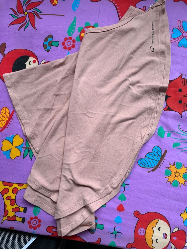 Nursing cover, Babies & Kids, Nursing & Feeding on Carousell