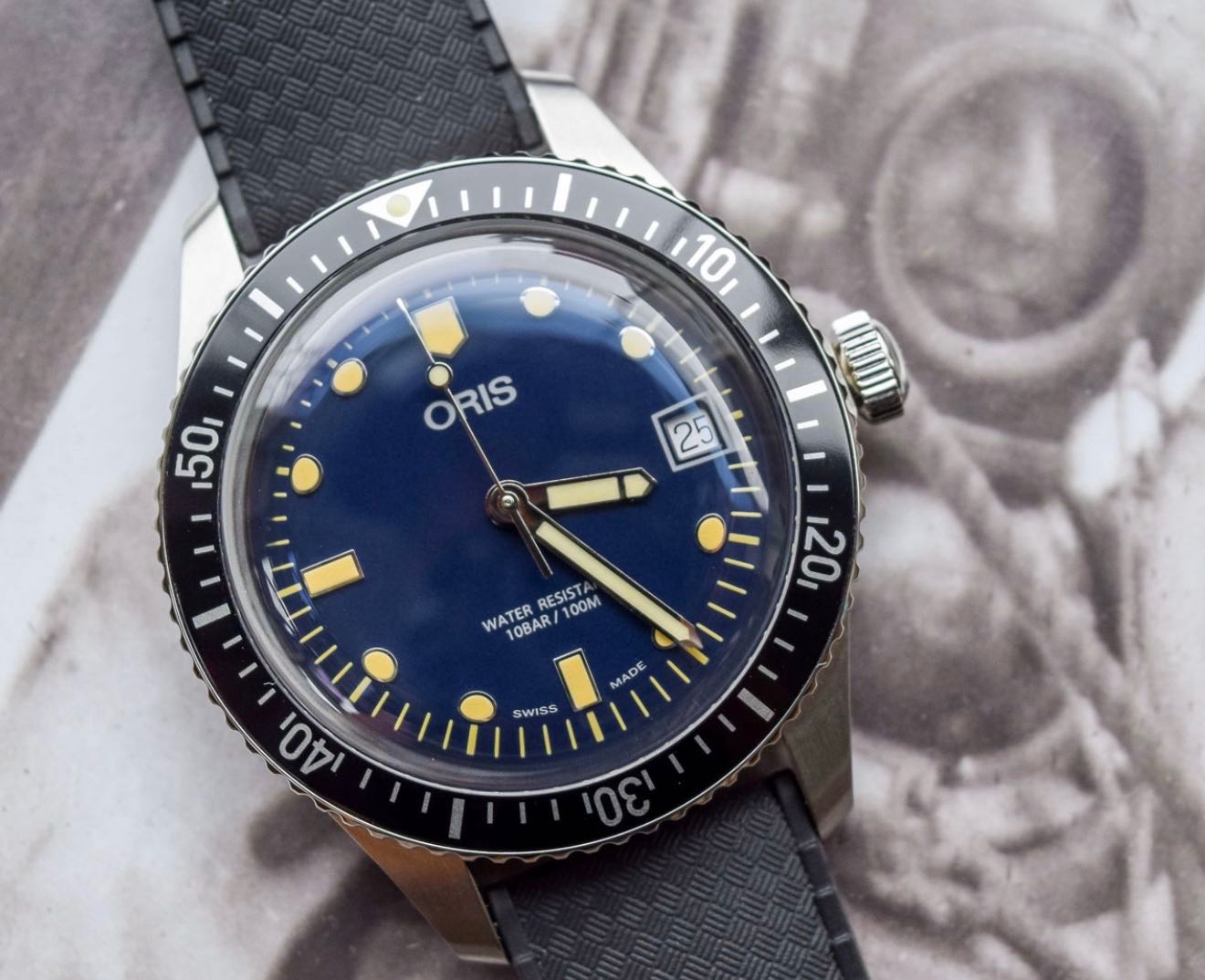 Oris diver 65 blue cheap dial