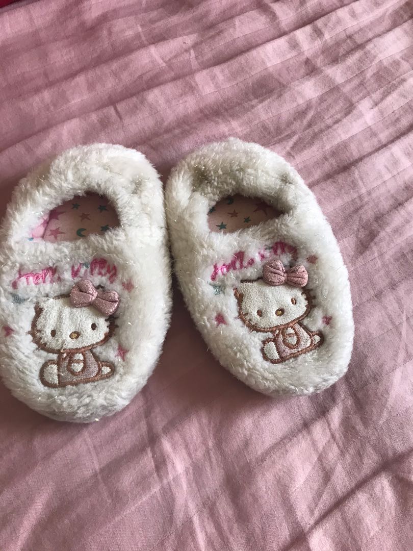 hello kitty house slippers