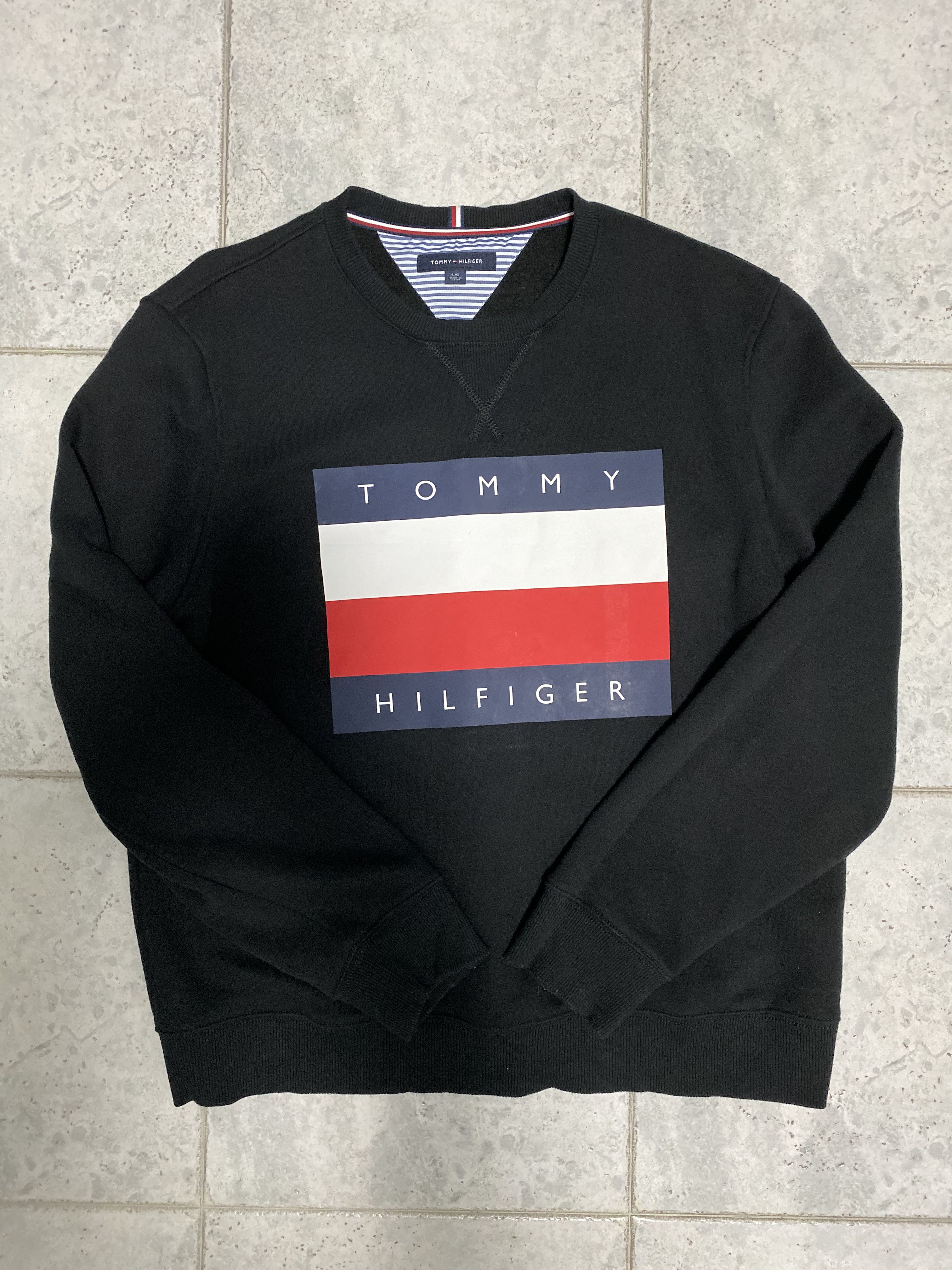 tommy hilfiger round neck sweater