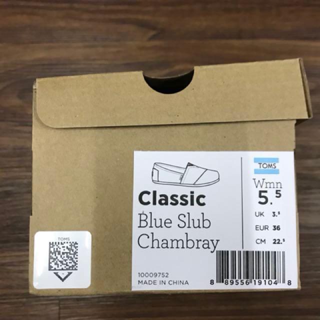 Blue slub chambray top women's classics