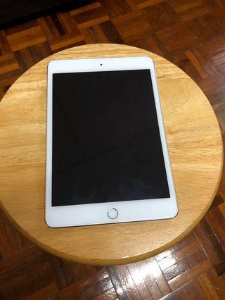 iPad mini 4 WiFi 32gb silver