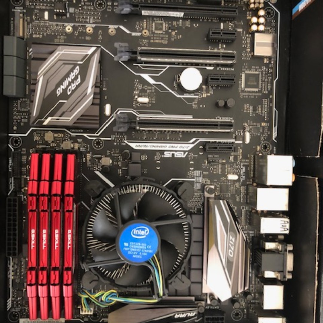 Asus z170 motherboard with Intel Core I7 6700 3.4GHz and 4x8GB