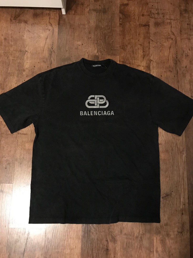 Balenciaga VIP Distressed effect logo Tee shirt Authentic Men s