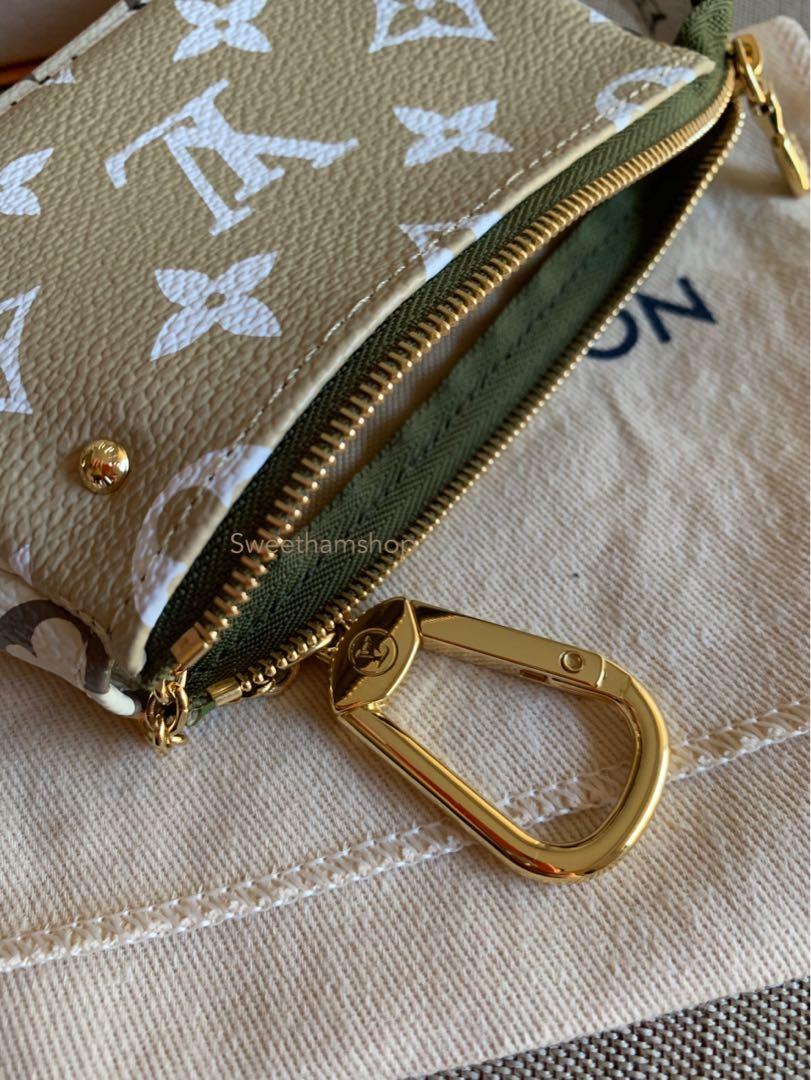 Louis Vuitton Micro Pochette Monogram Giant Canvas Accessories Pouch Khaki Green