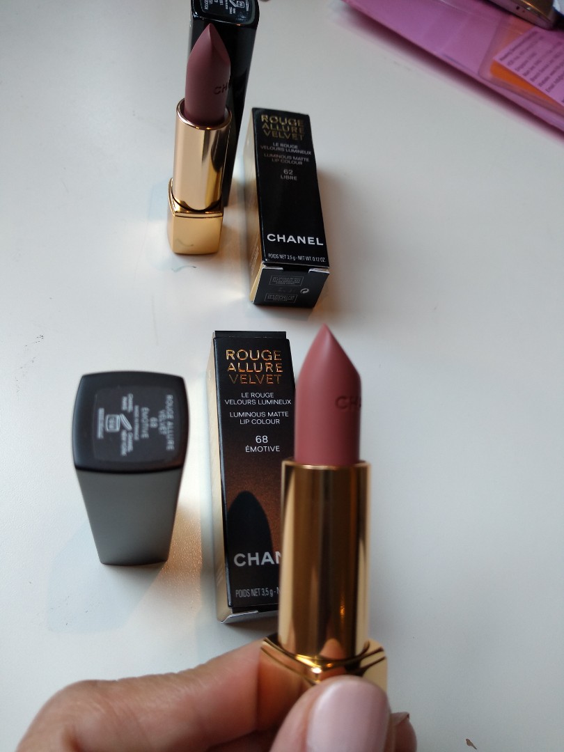 Son kem Chanel 68 Unlimited Rouge Allure Laque  Màu Đỏ San Hô