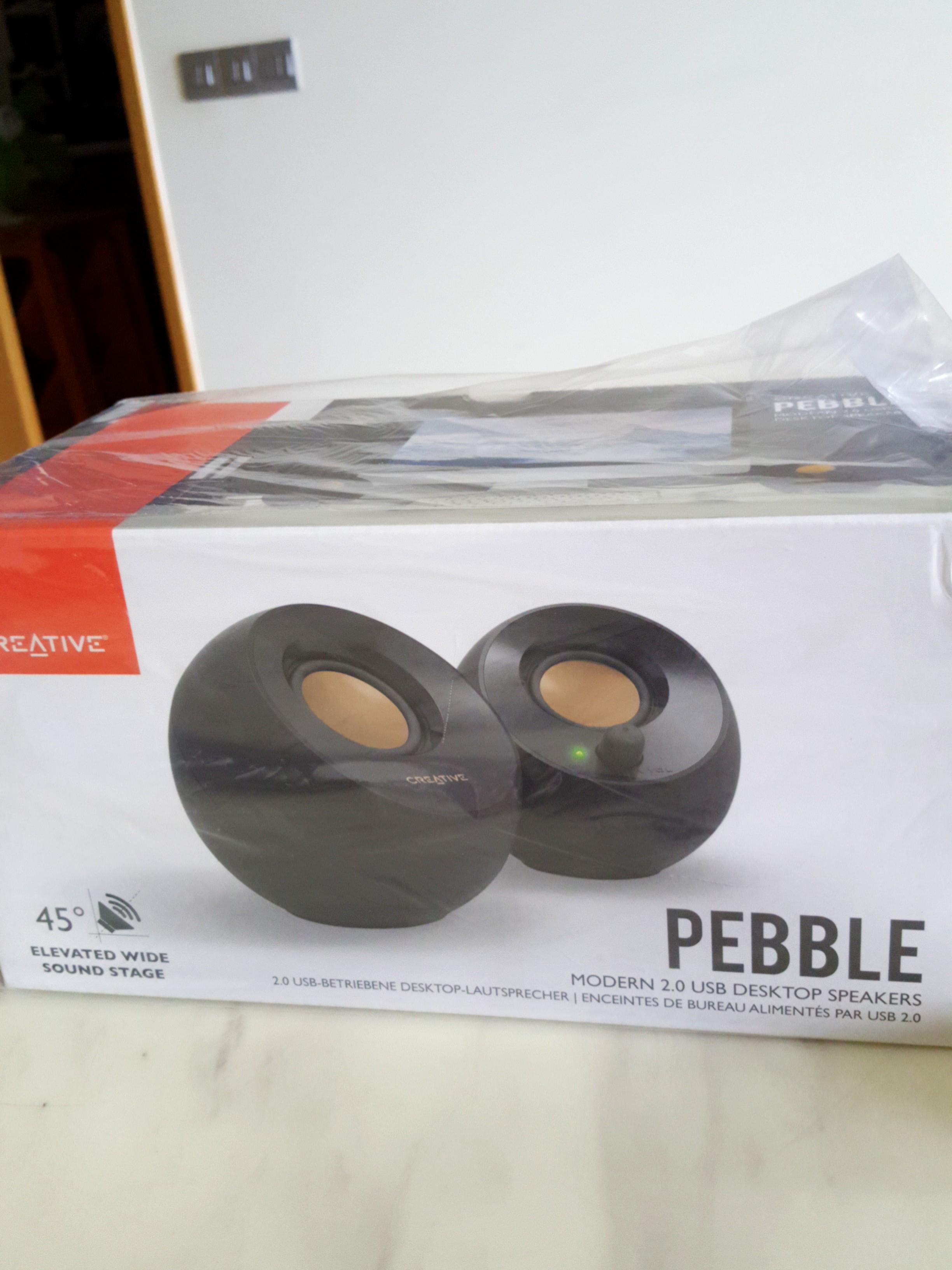 creative pebble modern 2.0 usb desktop speakers