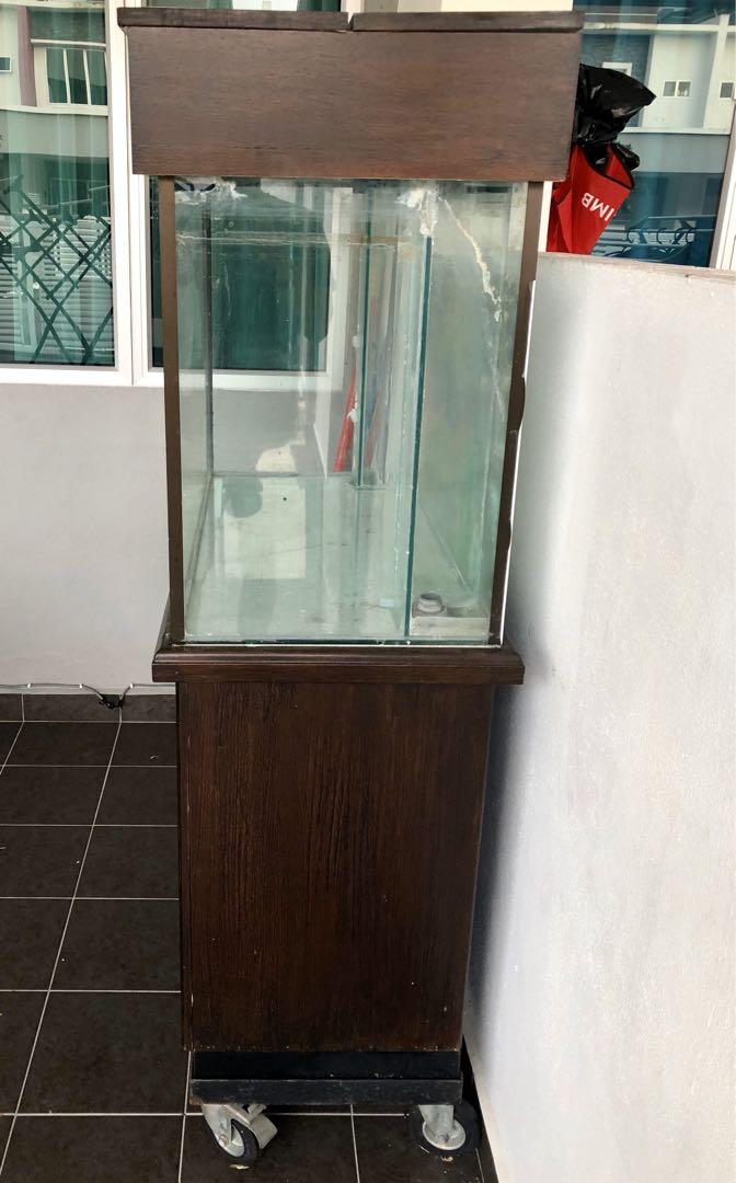 aquarium 3 Kaki, Furniture & Home Living, Home Decor, Carpets