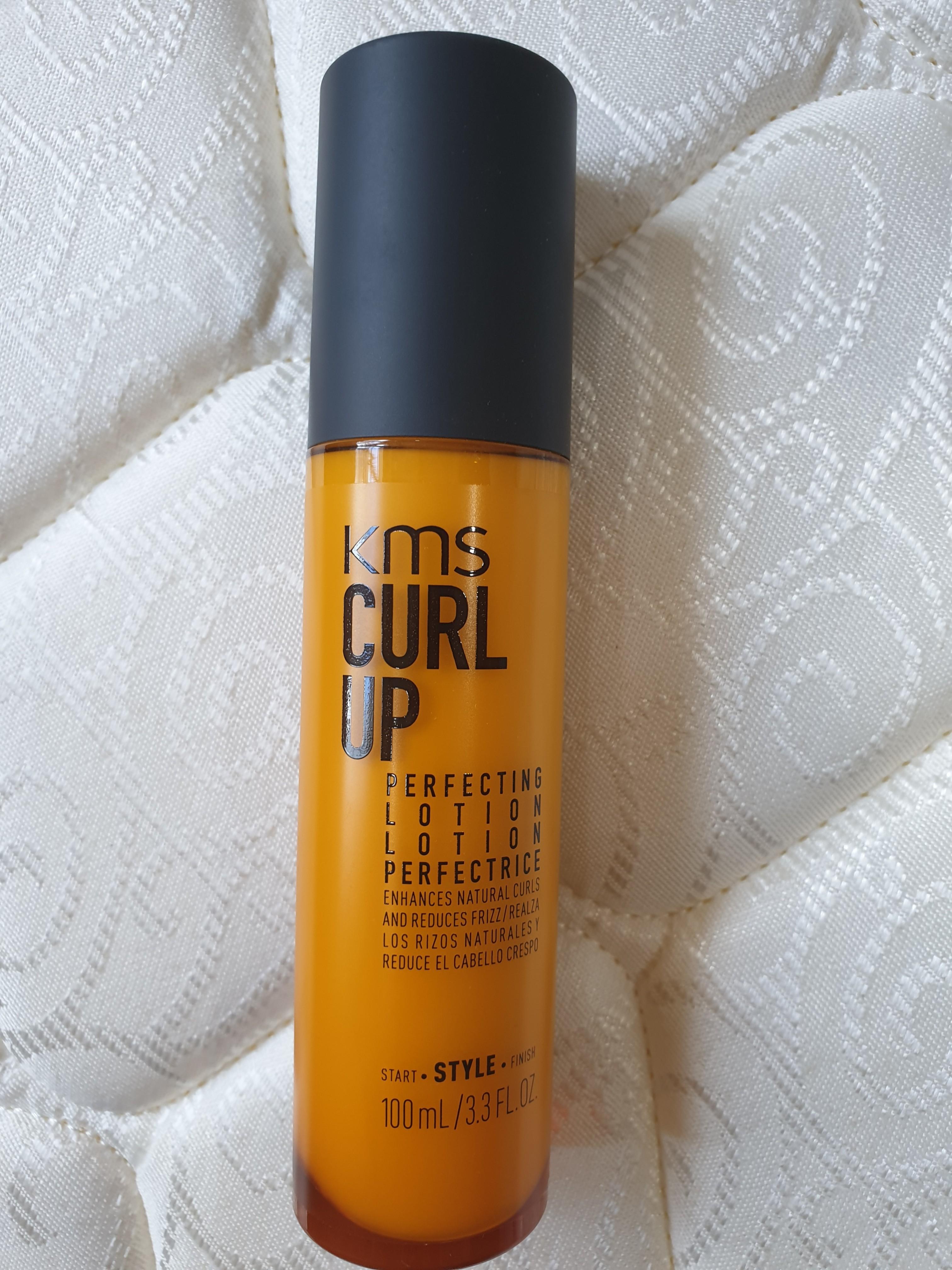 Kms Curl Up Perfecting Lotion Health Beauty Hair Care On Carousell