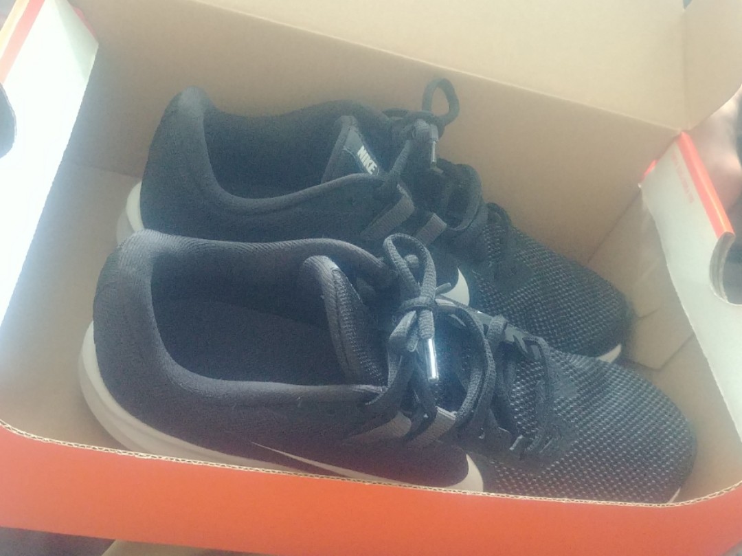 nike downshifter running shoes