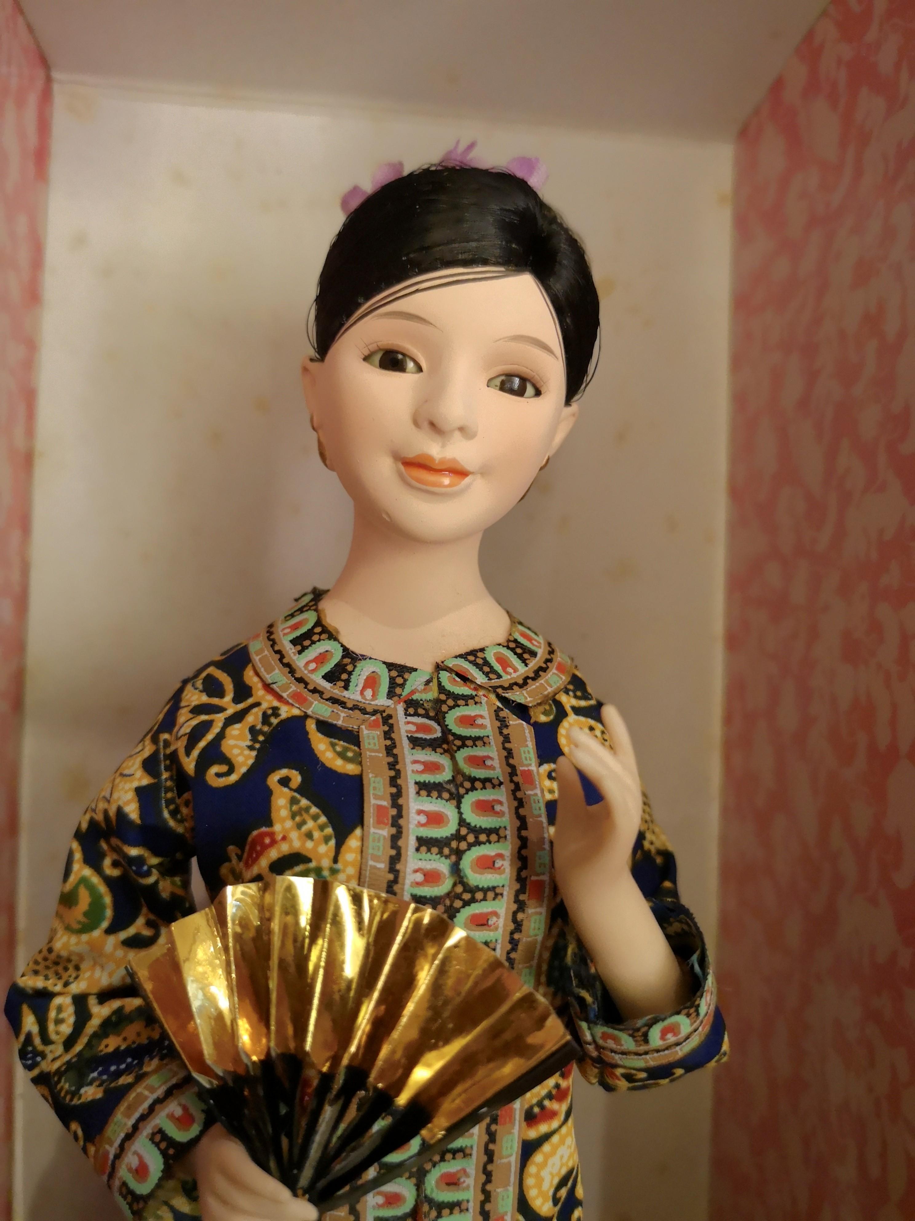 Rare Vintage Singapore Airlines Singapore Girl Doll Huarong Arts and