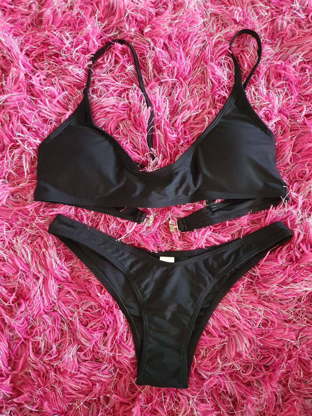 Sexy black bikini (high leg cut), Women's Fashion, Swimwear, Bikinis