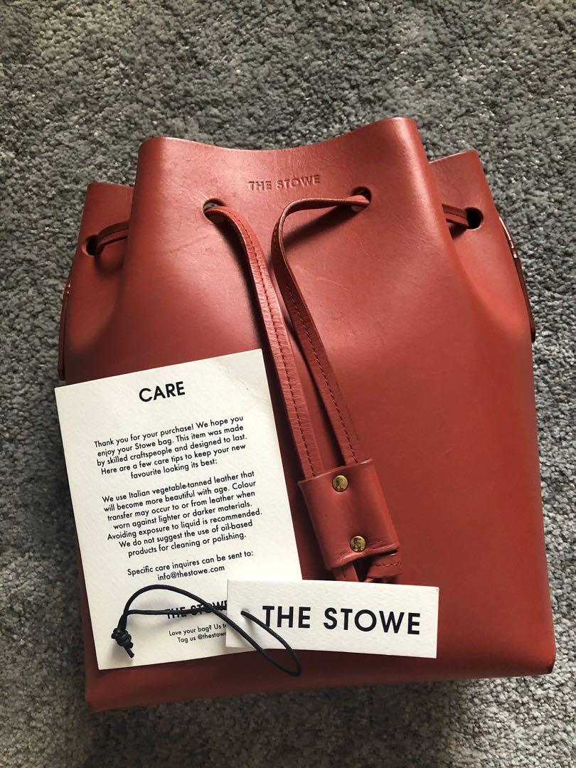 The stowe hotsell bucket bag