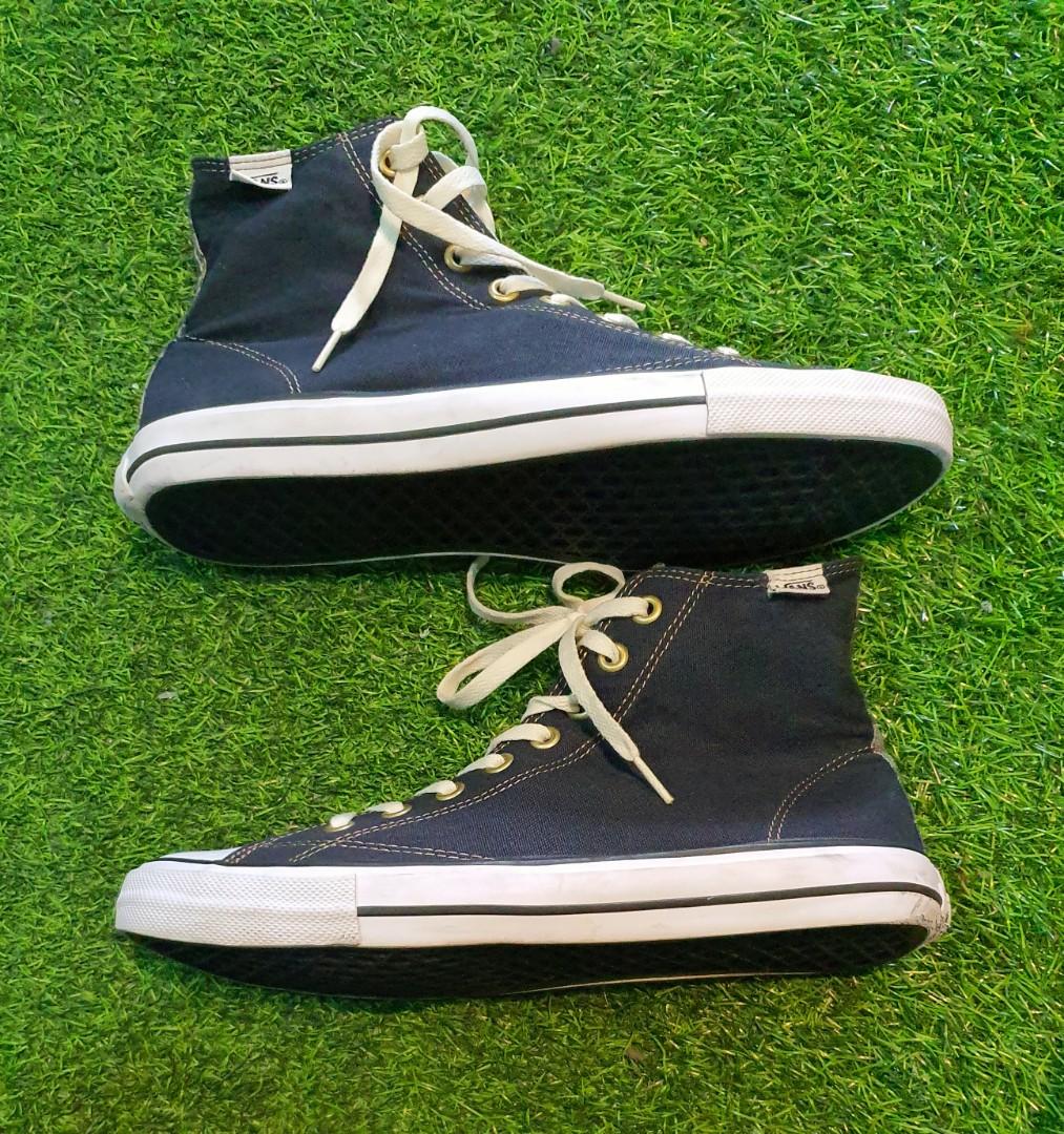 Size 14 sales vans high tops