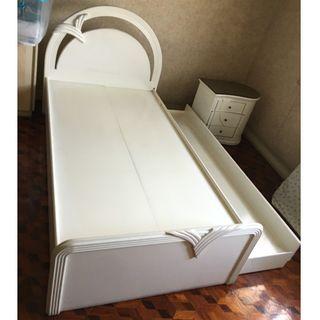 kids wooden single bed with pullout bed