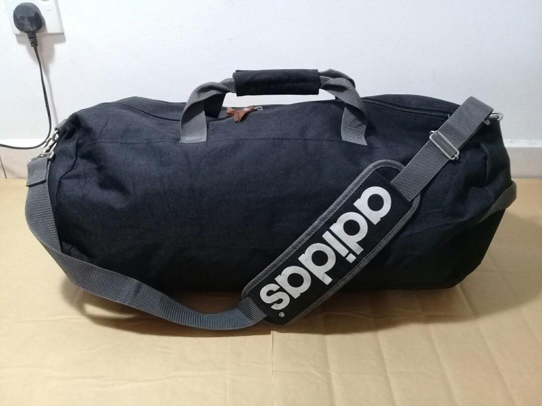 ADIDAS bunga duffle travel original japan vtg Men s Fashion Bags